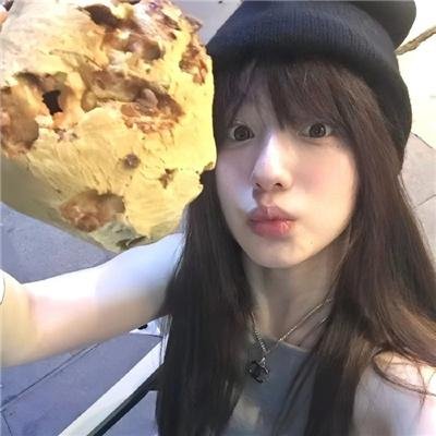 艾米莉亚·佩雷斯